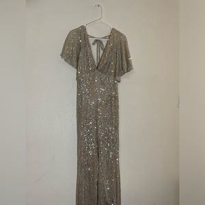 Incredibly gorgeous silver sequined jumpsuit✨